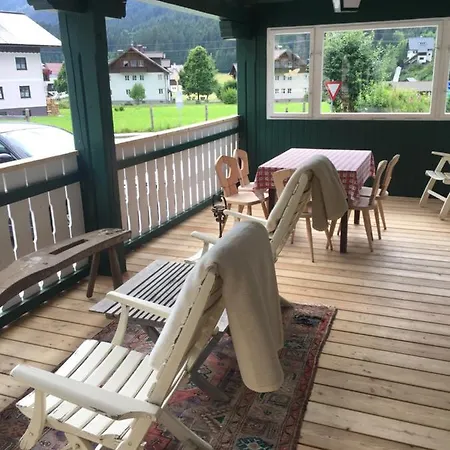 Der Gamsjaeger Guest house Gosau